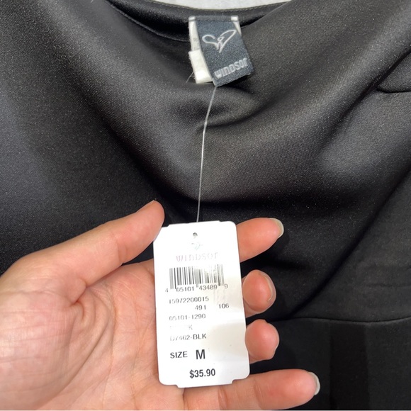 NWT WINDSOR DRESS - Picture 7 of 7